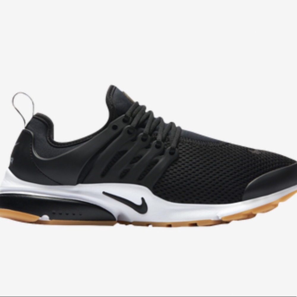 Women’s Nike Black Air Presto size 9